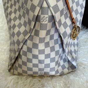 Louis Vuitton Artsy MM Damier Azur